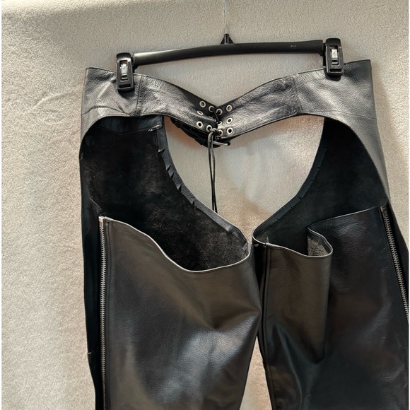 Highway Hawks unisex black leather chaps size XL 38-41 waist 41” - Picture 3 of 4